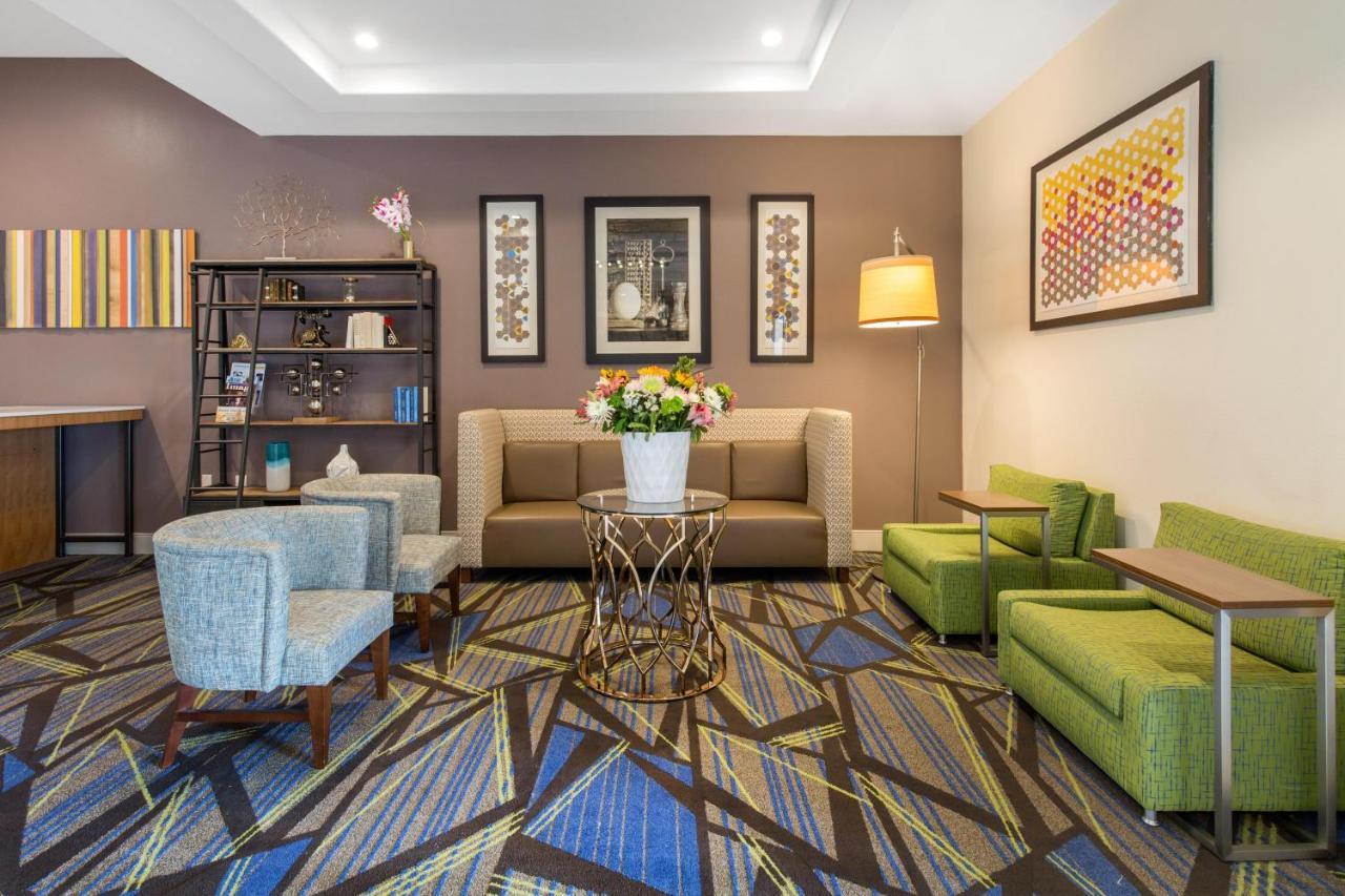 Holiday Inn Express Houston-Alvin By Ihg Exterior foto